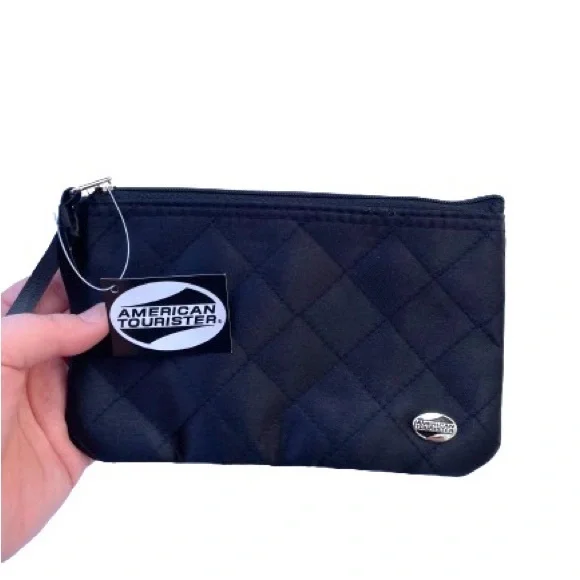 American Tourister 3 Piece Black Quilted & Faux Leather Accents - Some Callouts - Picture 3 of 15